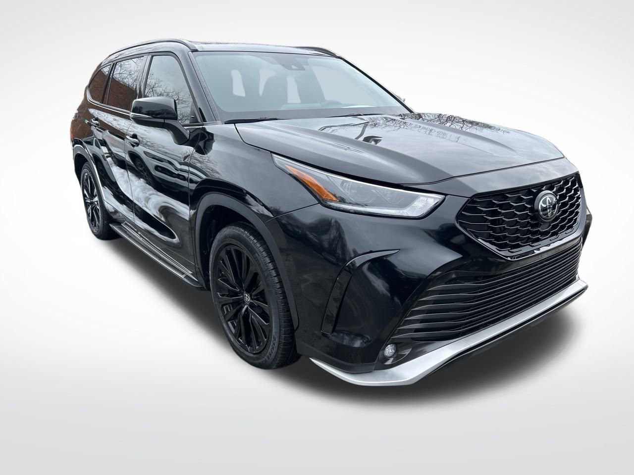 Used 2023 Toyota Highlander XSE image 4