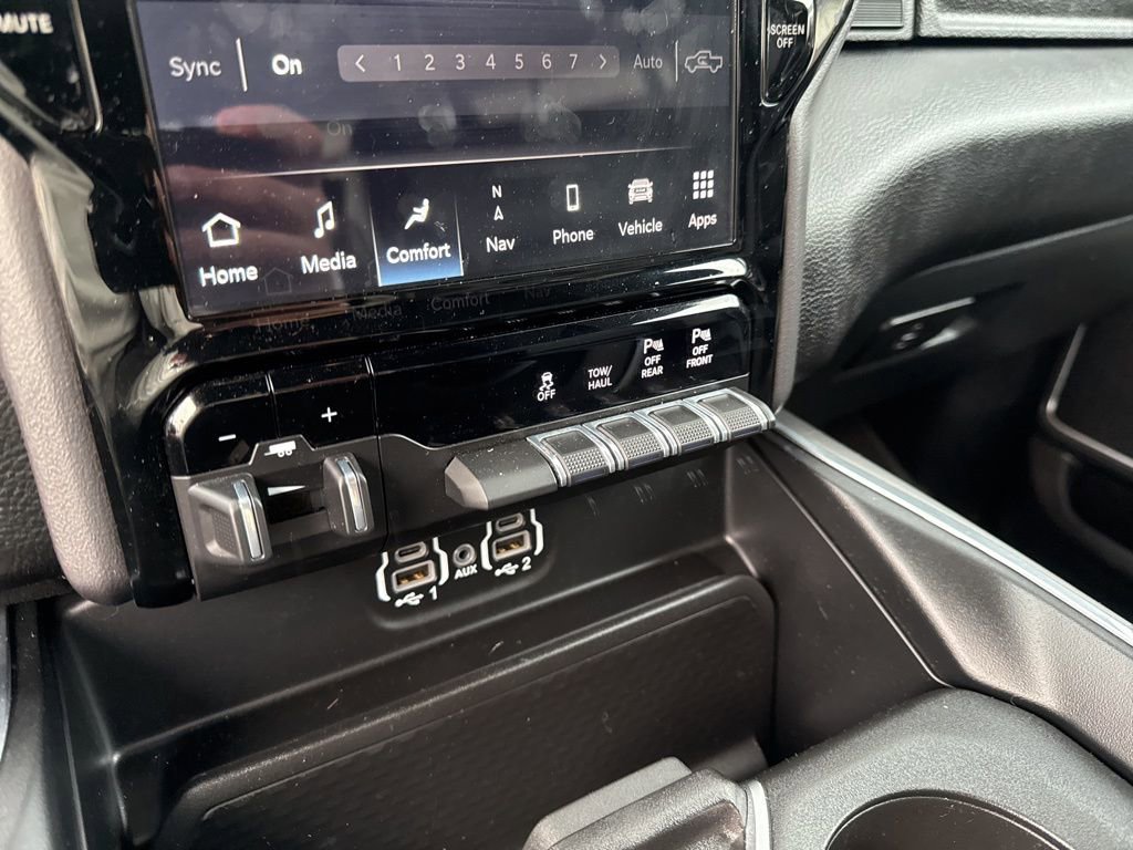 Used 2023 RAM 1500 Laramie image 30