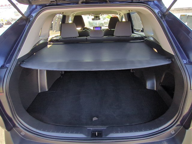 Used 2025 Toyota RAV4 XLE AWD/4WD image 10