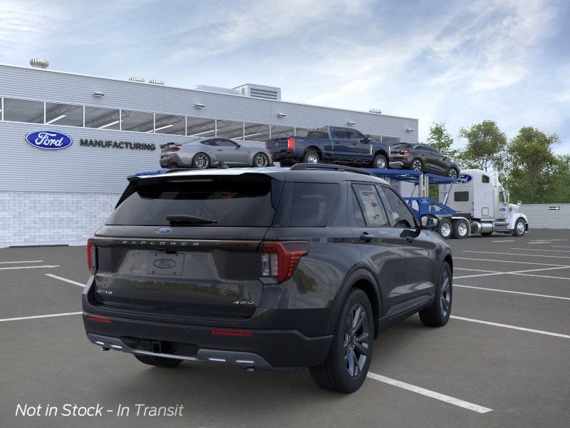 New 2026 Ford Explorer Active AWD/4WD image 9