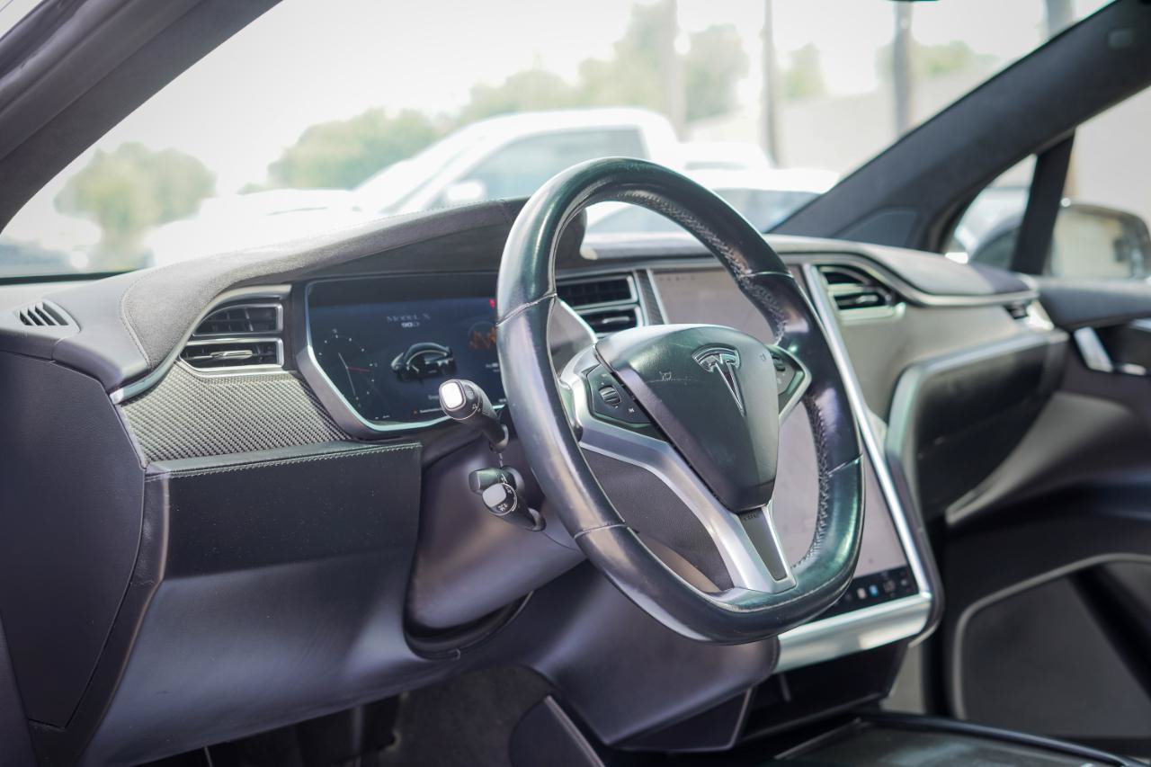 Used 2017 Tesla Model X 90D AWD/4WD image 9