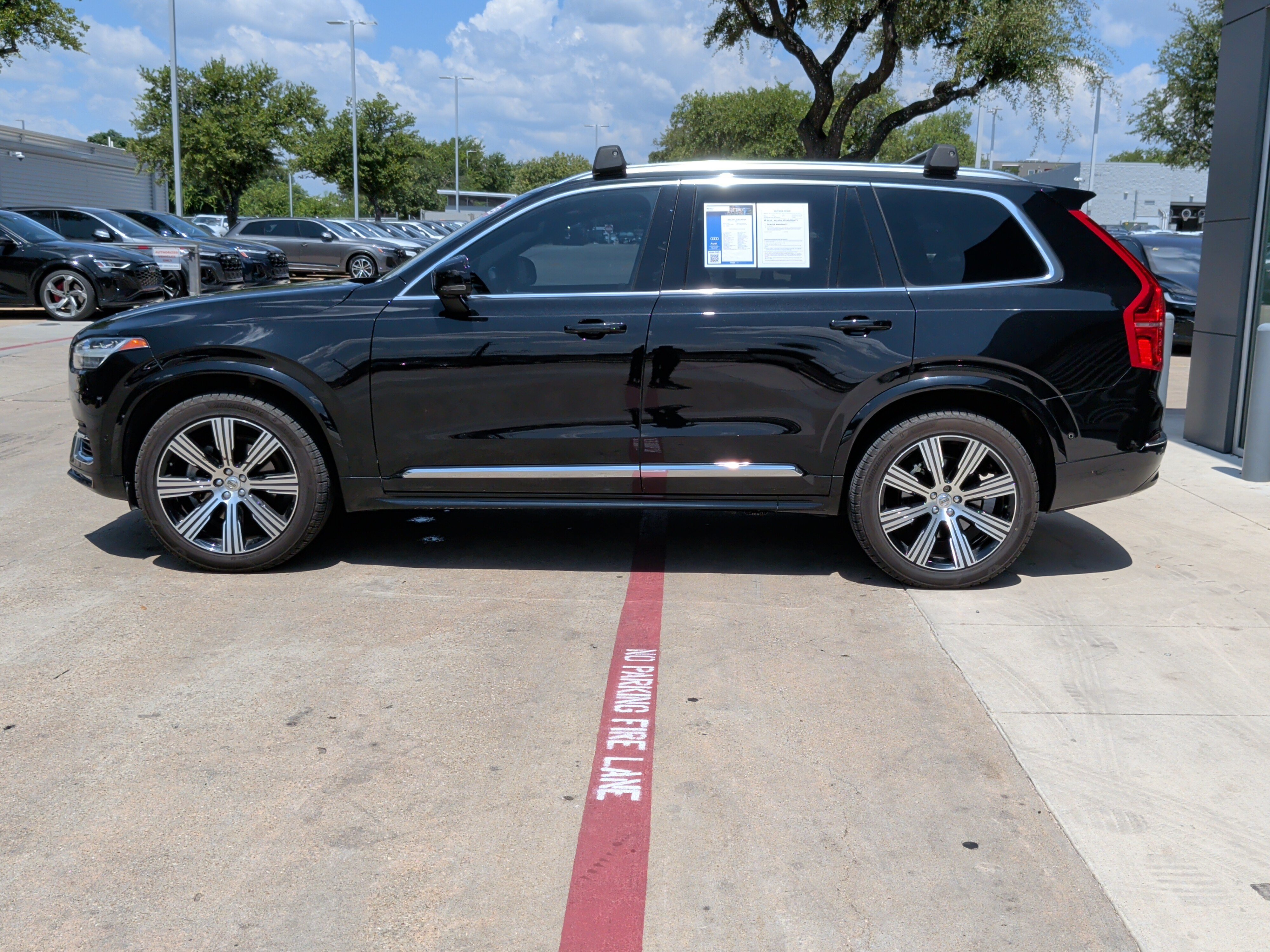 Used 2023 Volvo XC90 B6 Ultimate w/ Lounge Package AWD/4WD image 7