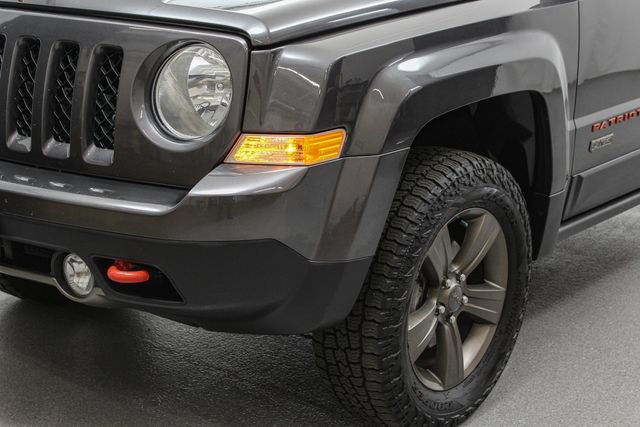 Used 2017 Jeep Patriot 75th Anniversary w/ Power Value Group AWD/4WD image 4