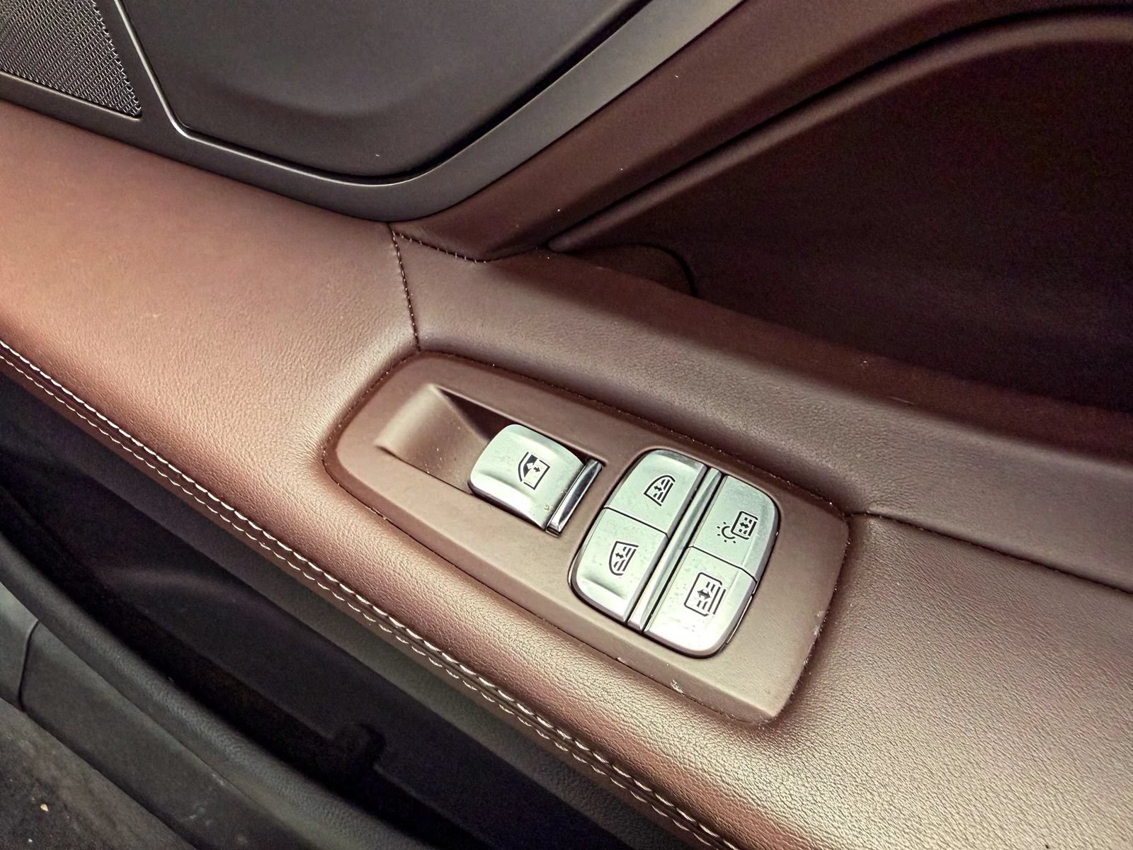 Used 2018 BMW ALPINA B7 xDrive AWD/4WD image 32