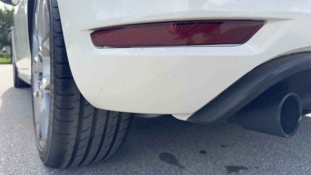 Used 2013 Volkswagen Golf 4-Door image 11