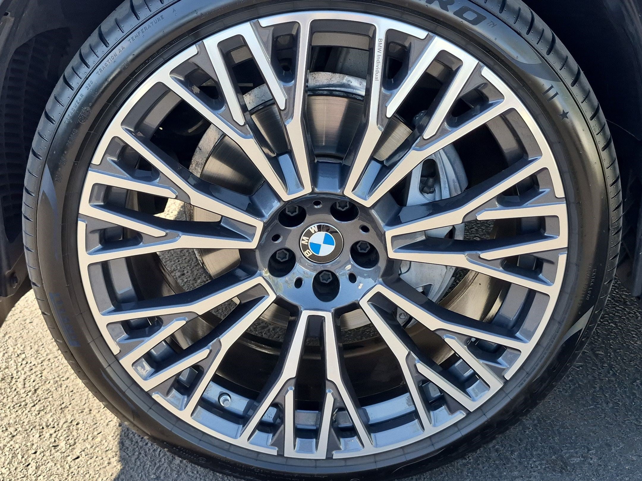 Used 2026 BMW X5 xDrive40i w/ Premium Package AWD/4WD image 13