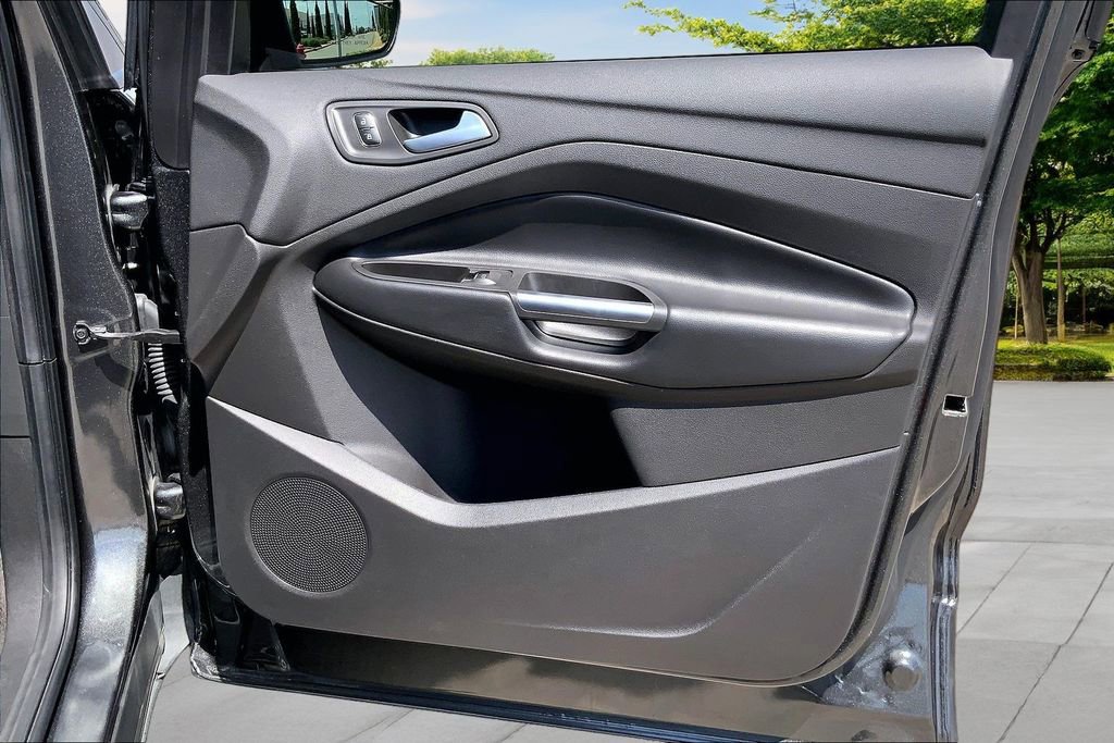 Used 2019 Ford Escape SE image 27