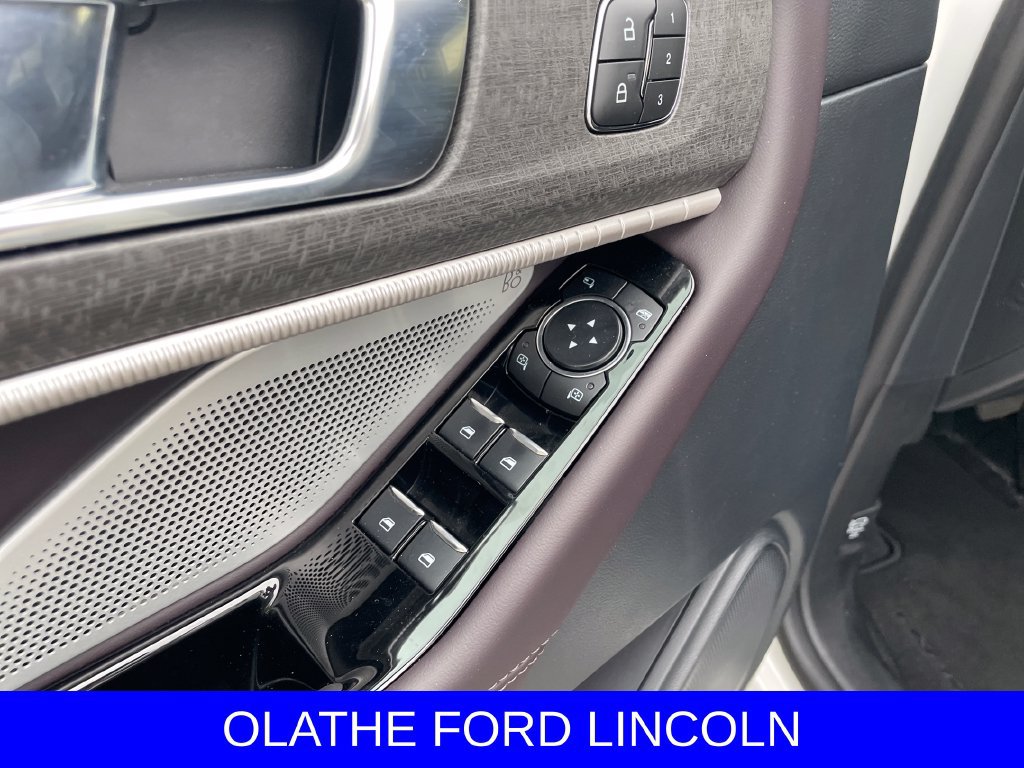 New 2026 Ford Explorer Platinum AWD/4WD image 11