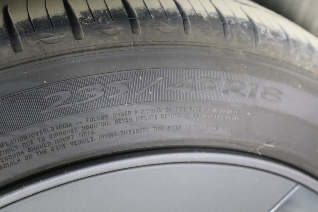 Used 2020 Tesla Model 3 Standard Range image 45