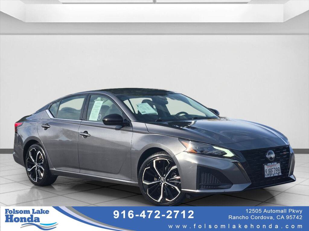 Used 2024 Nissan Altima 2.5 SR image 1