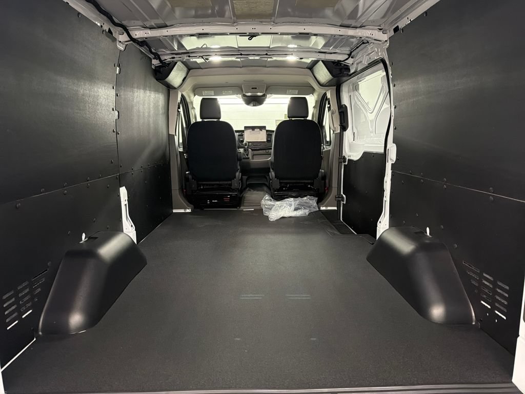 New 2026 Ford Transit 150 Low Roof w/ Load Area Protection Package RWD image 29