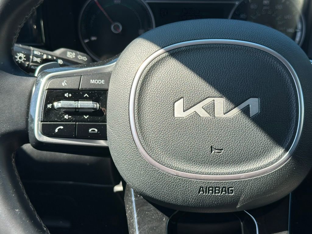 Used 2023 Kia Sorento EX AWD/4WD image 18