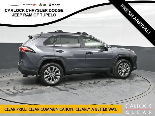 Used 2025 Toyota RAV4 XLE Premium w/ Weather Package AWD/4WD image 4