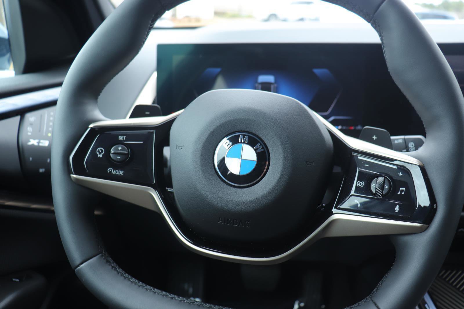 Used 2025 BMW X3 xDrive30i w/ Premium Package image 28