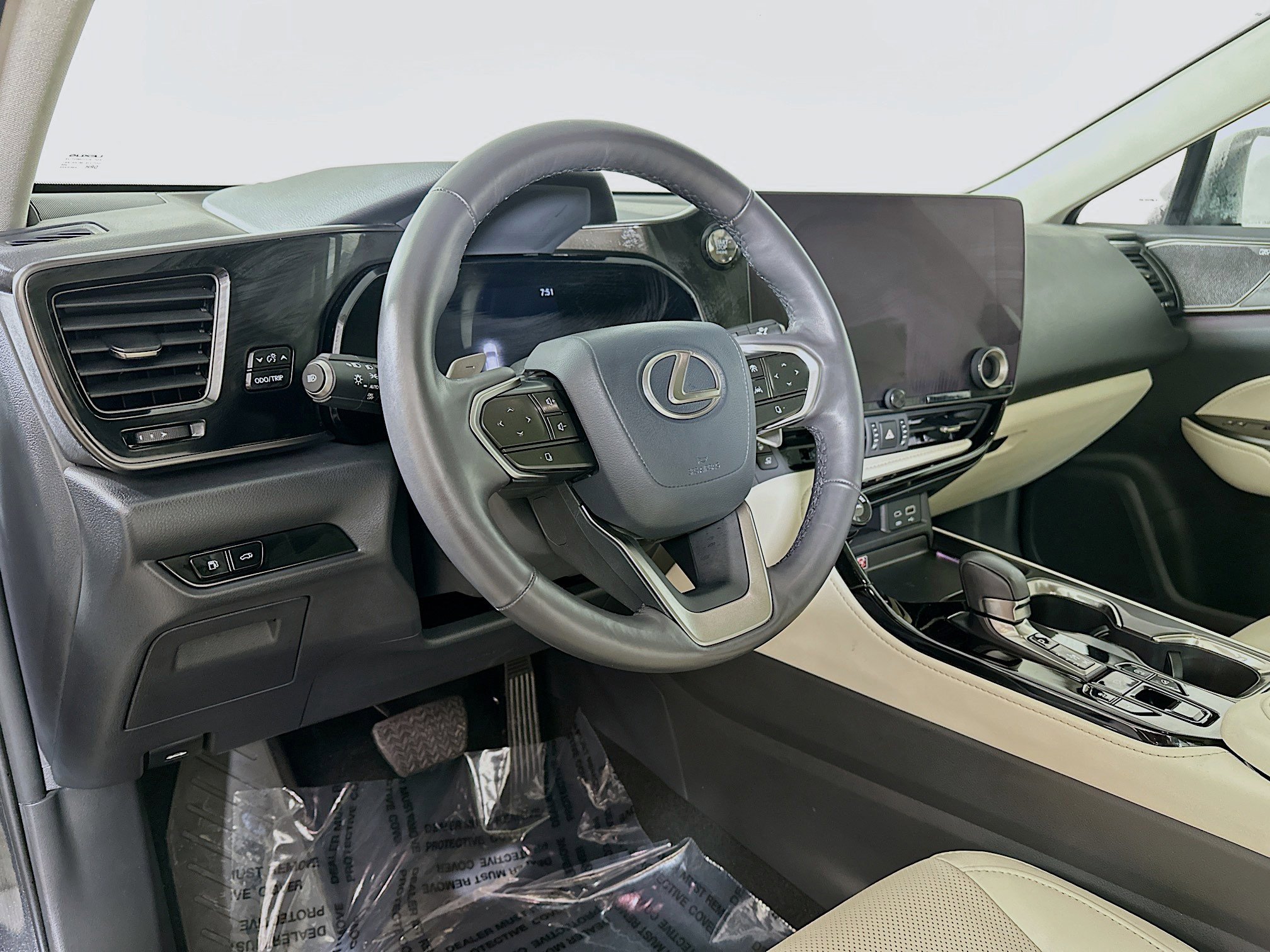Used 2025 Lexus NX 350 AWD w/ Cold Area Package image 9