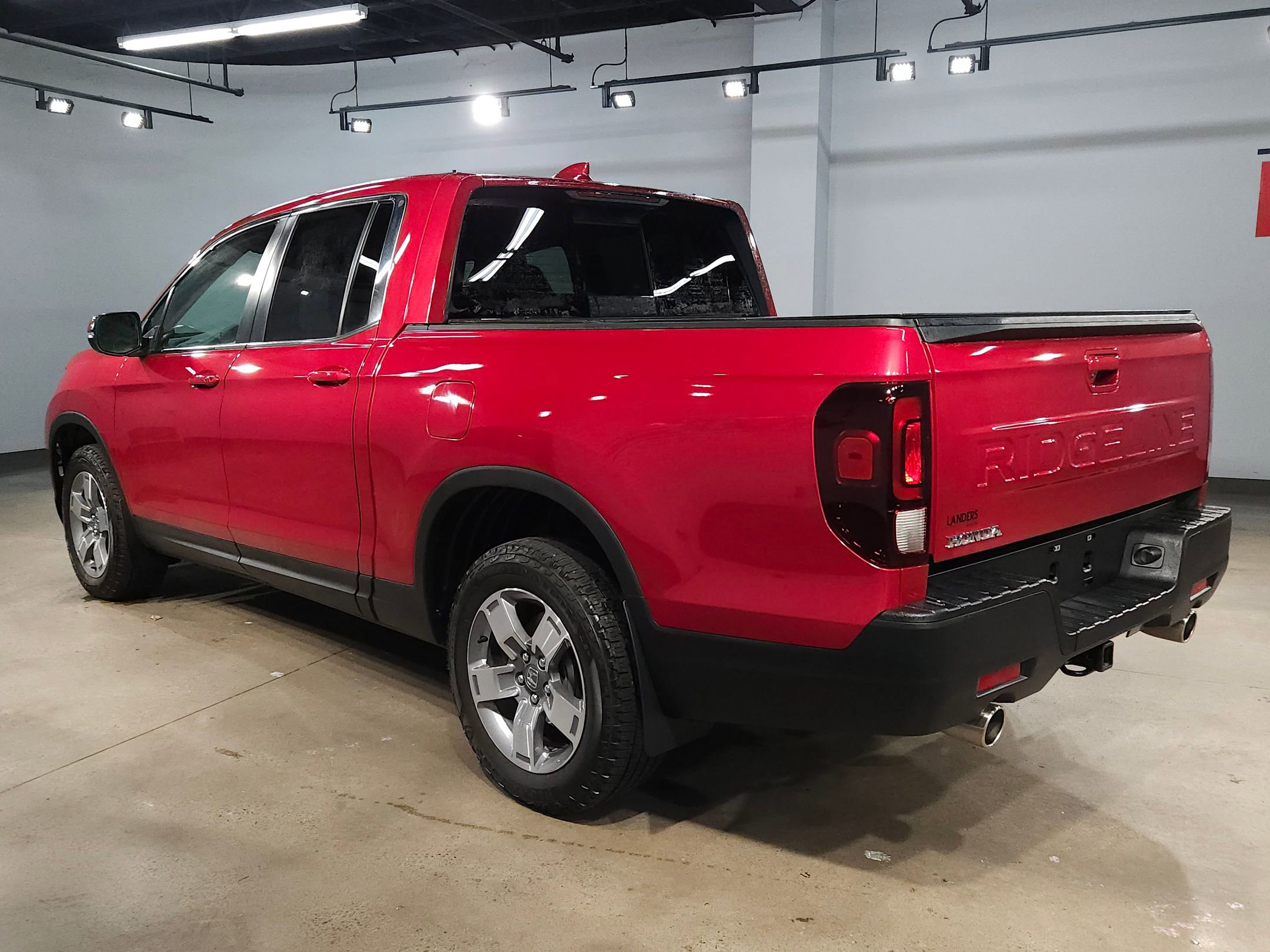 Used 2025 Honda Ridgeline RTL image 5
