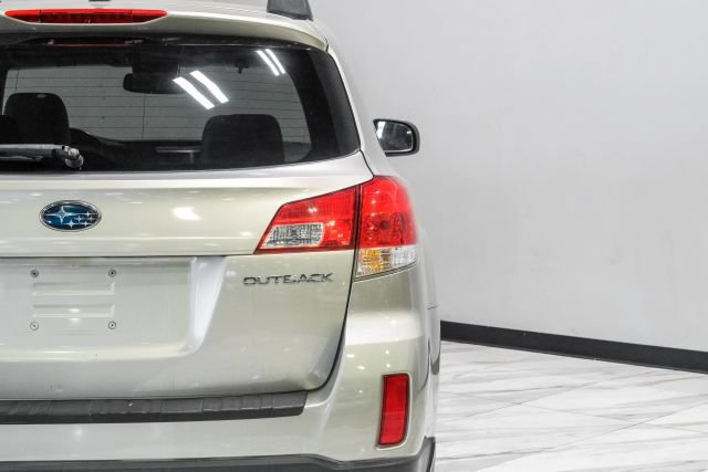 Used 2014 Subaru Outback 2.5i Limited AWD/4WD image 54