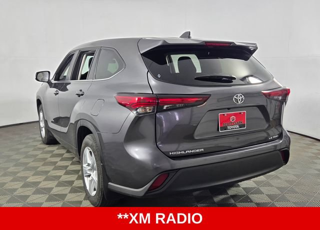 Used 2025 Toyota Highlander LE AWD/4WD image 7