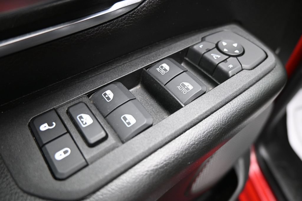 Used 2025 RAM 1500 Big Horn AWD/4WD image 11