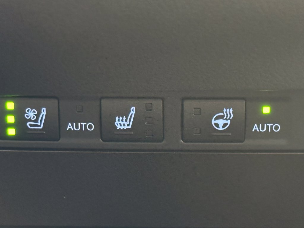 Used 2023 Lexus ES 350 F Sport w/ Accessory Package (Z1) FWD image 28