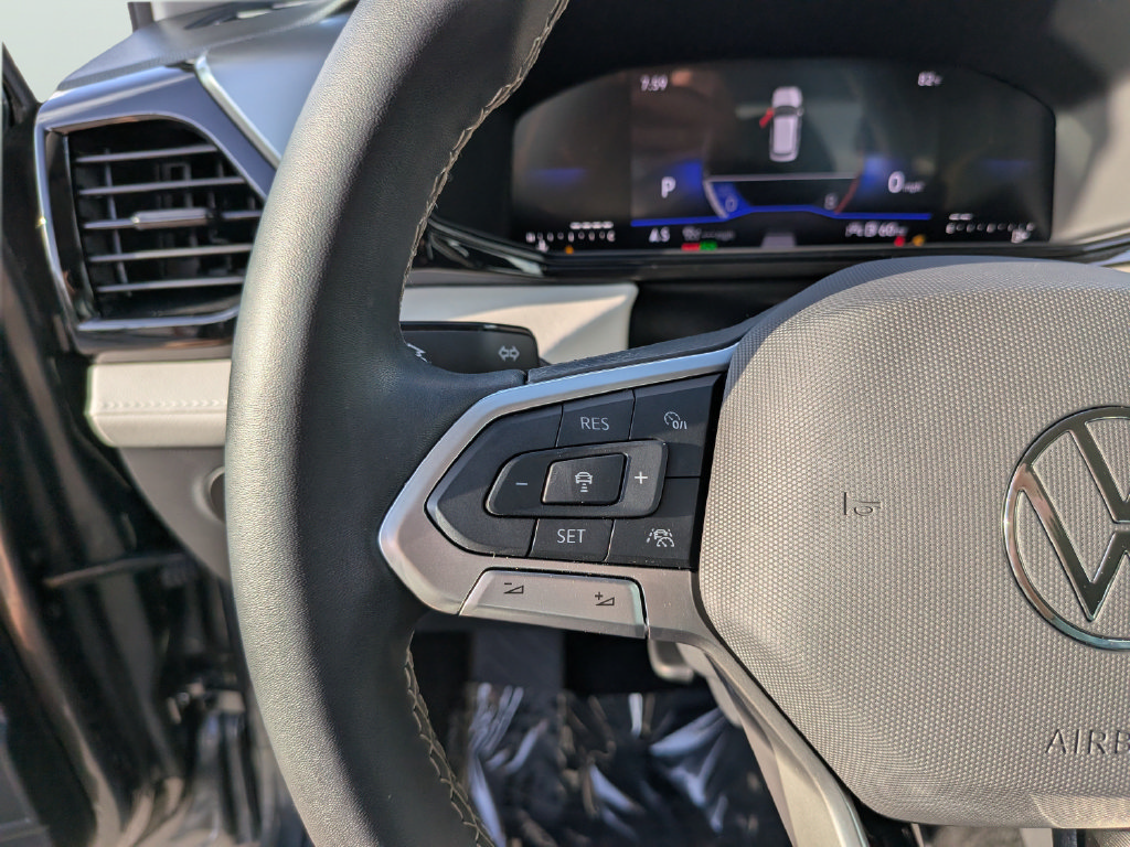 Certified 2025 Volkswagen Taos S FWD image 25