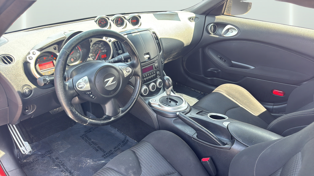 Used 2016 Nissan 370Z Coupe RWD image 31