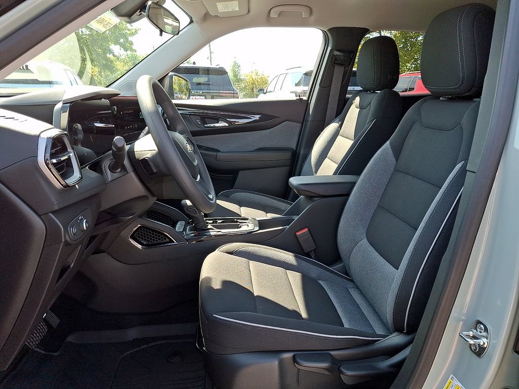 New 2026 Chevrolet TrailBlazer LS w/ LS Convenience Package FWD image 9