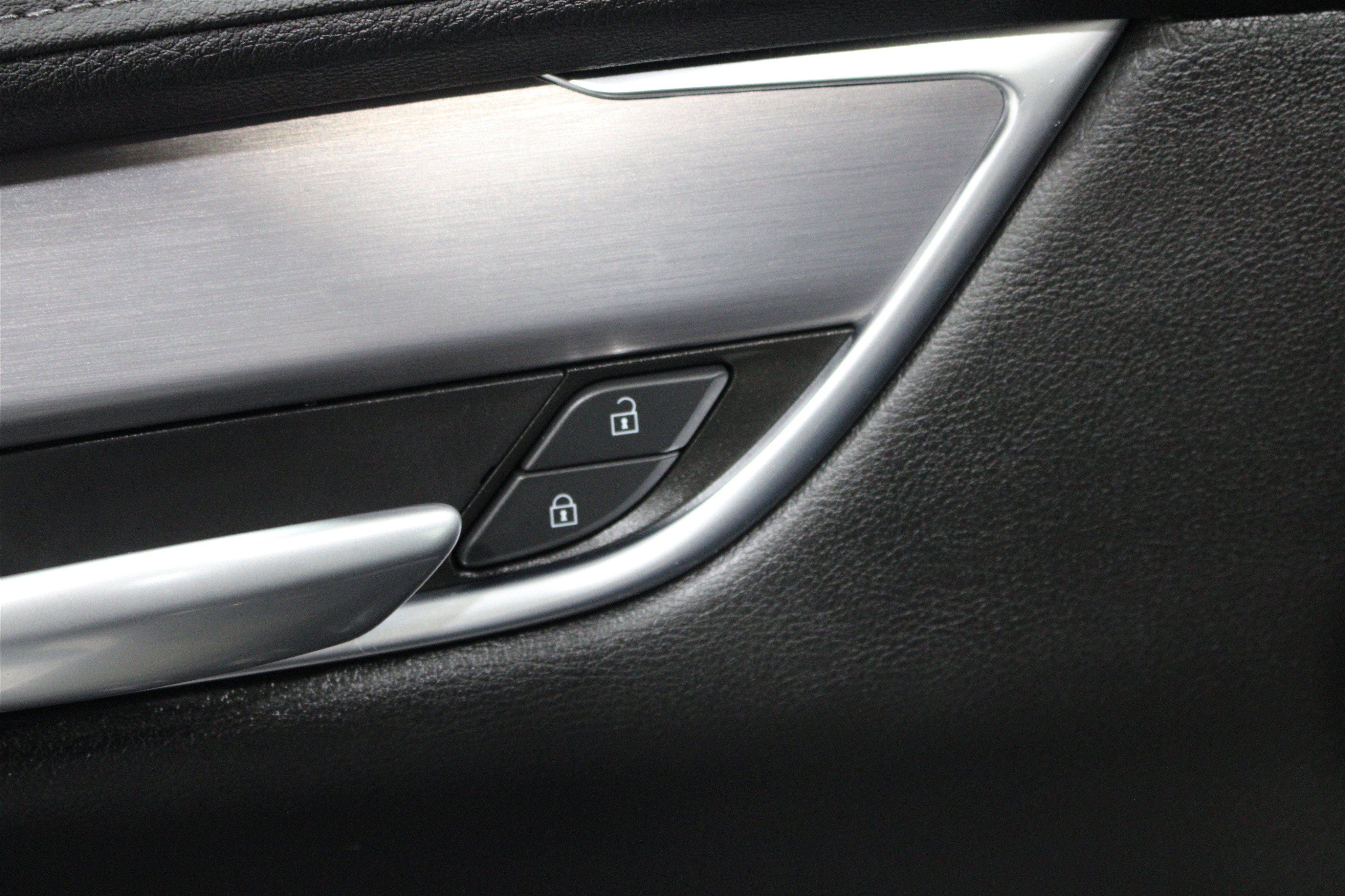 Certified 2023 Cadillac XT5 Luxury AWD/4WD image 8