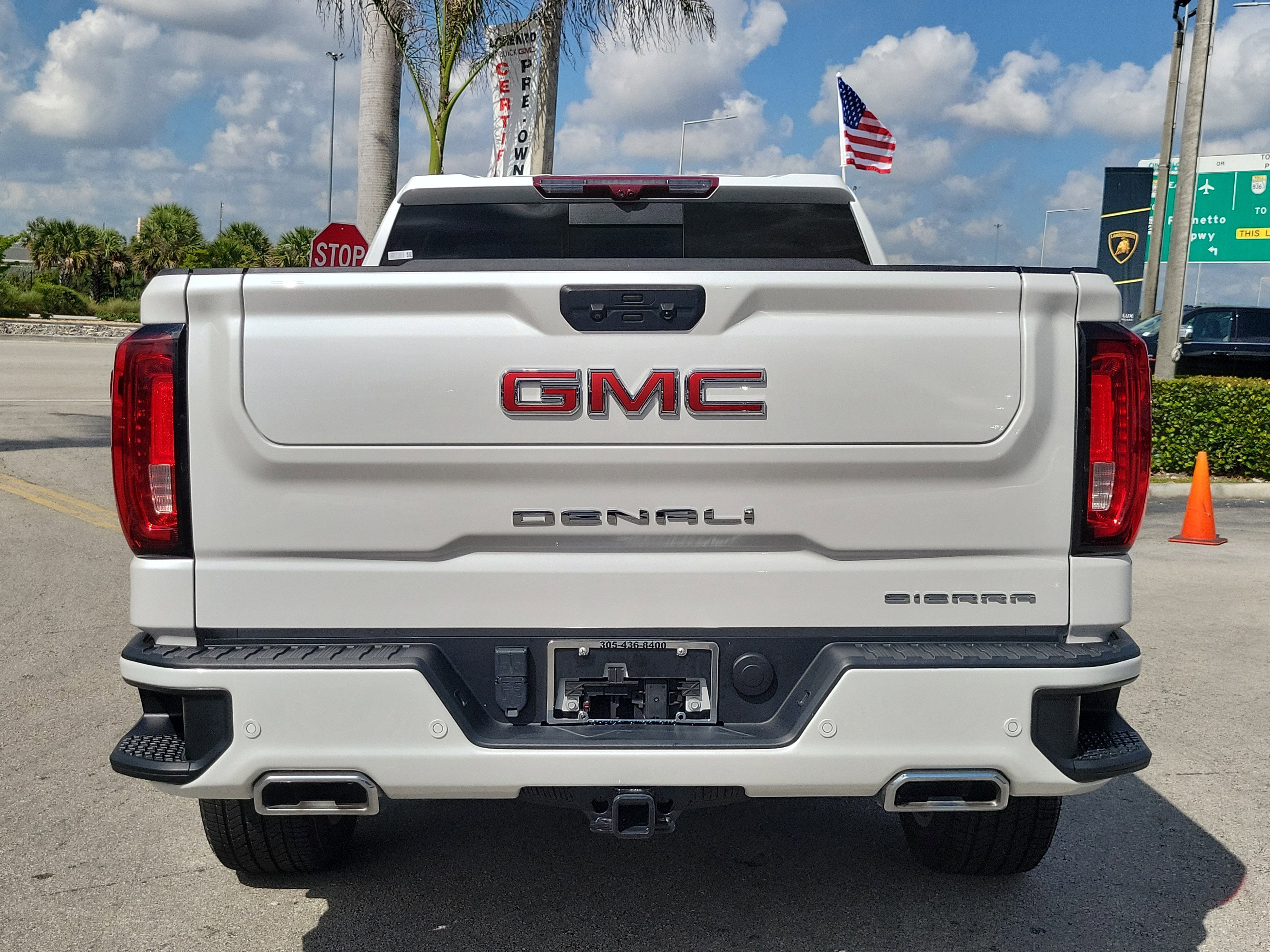 Used 2024 GMC Sierra 1500 Denali w/ Denali Reserve Package AWD/4WD image 6