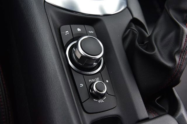 Used 2019 MAZDA MX-5 Miata RF Grand Touring RWD image 18