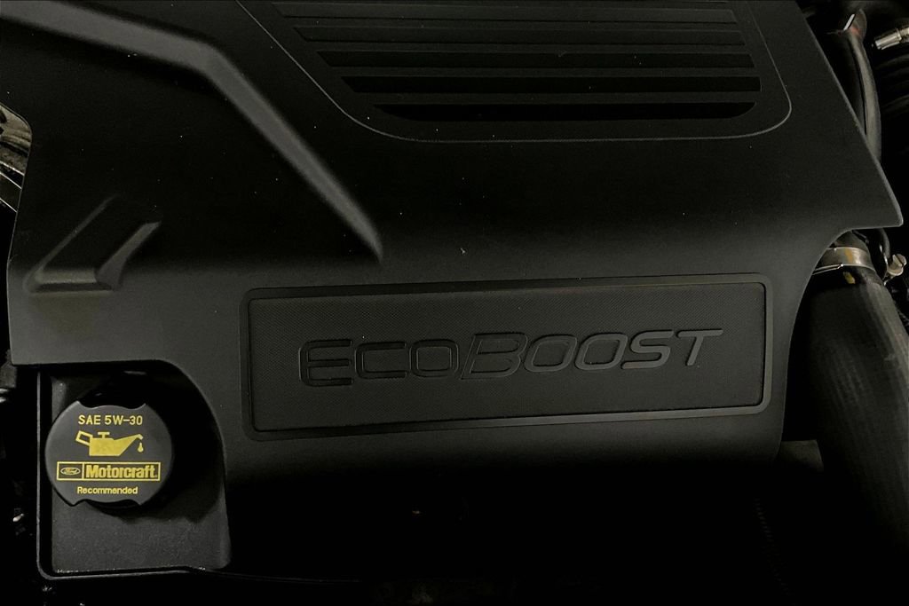 Used 2013 Lincoln MKT AWD image 30