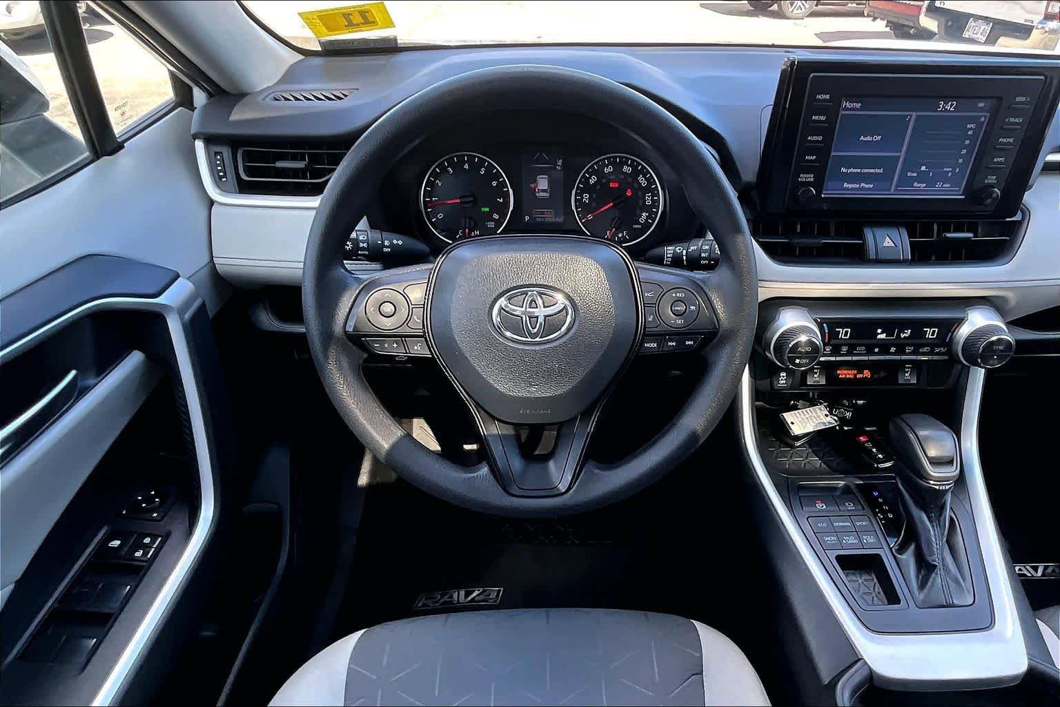 Certified 2019 Toyota RAV4 XLE w/ Convenience Package AWD/4WD image 6