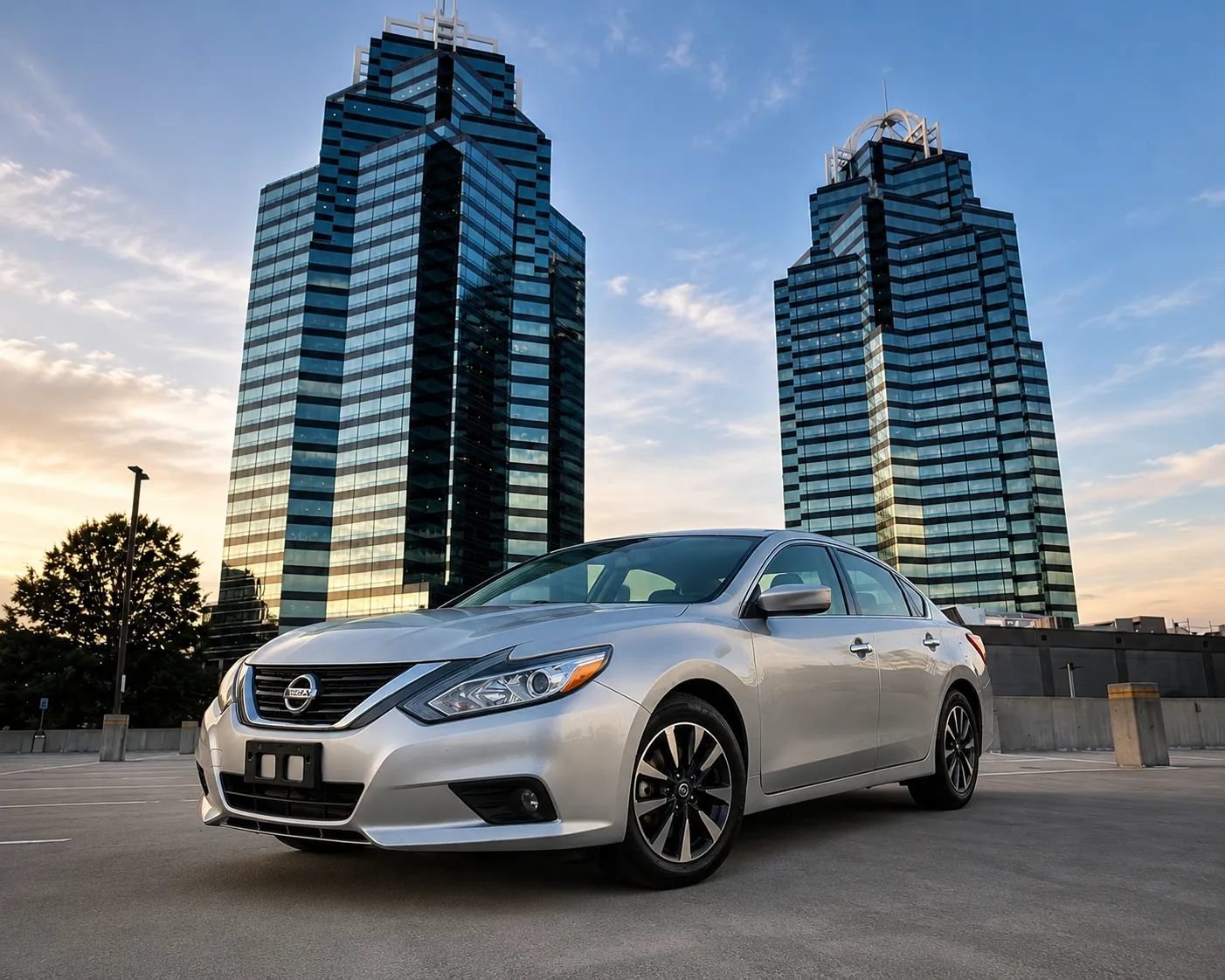 Used 2016 Nissan Altima 2.5 SV FWD image 1