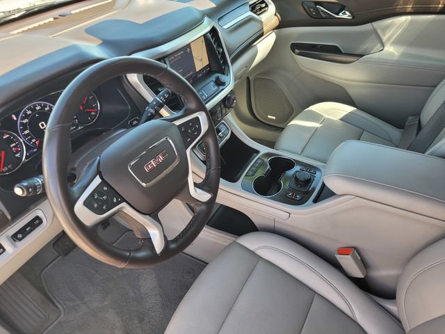 Certified 2023 GMC Acadia SLT w/ Technology Package AWD/4WD image 18