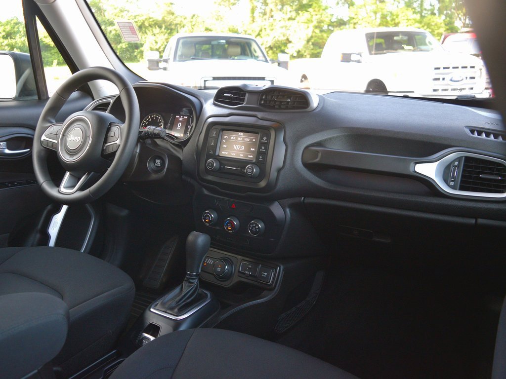 Used 2020 Jeep Renegade Sport image 34