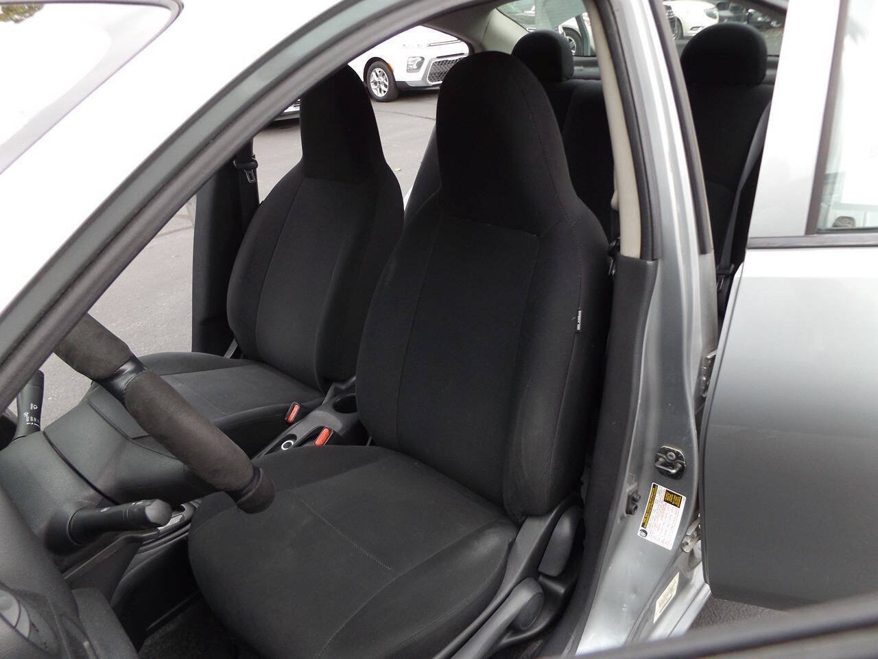Used 2012 Nissan Versa S w/ Cruise Control Pkg FWD image 13