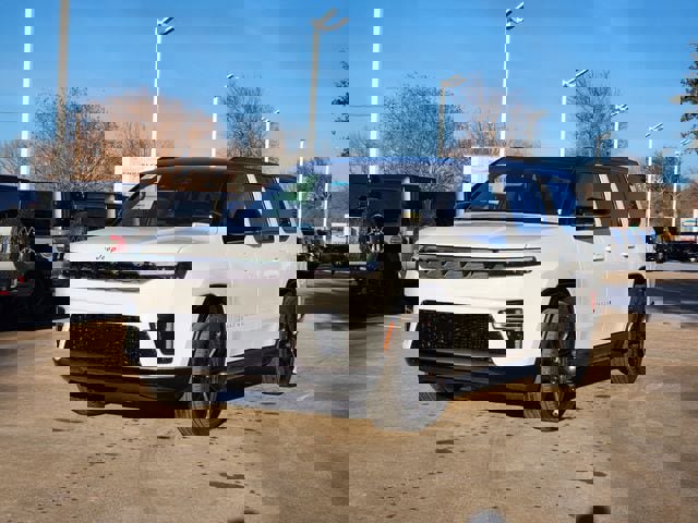 New 2026 Jeep Grand Wagoneer Summit w/ Premium Group III video 2