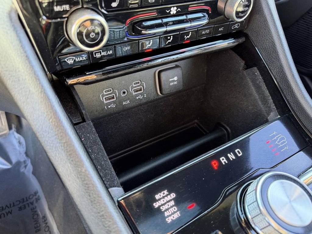 Used 2021 Jeep Grand Cherokee L Overland image 36