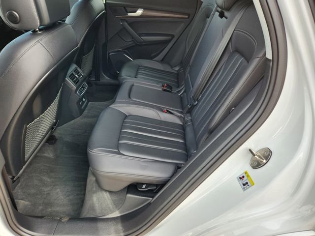 Used 2023 Audi Q5 2.0T Premium w/ Convenience Package image 28