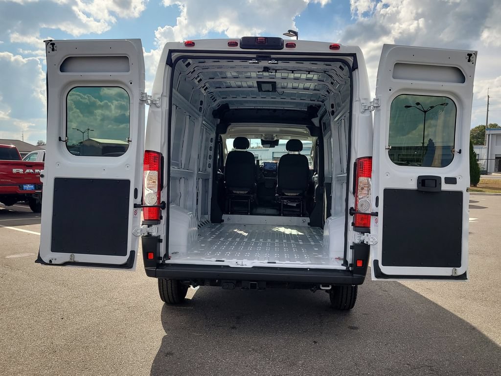 New 2026 RAM ProMaster 2500 w/ Premium Convenience Group FWD image 8
