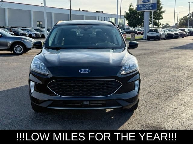 Used 2022 Ford Escape Titanium w/ Class II Trailer Tow Package AWD/4WD image 3