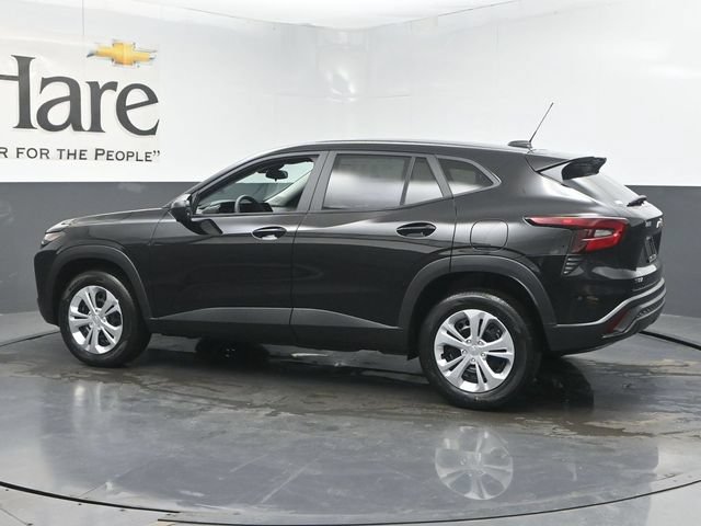 New 2026 Chevrolet Trax LS FWD image 31