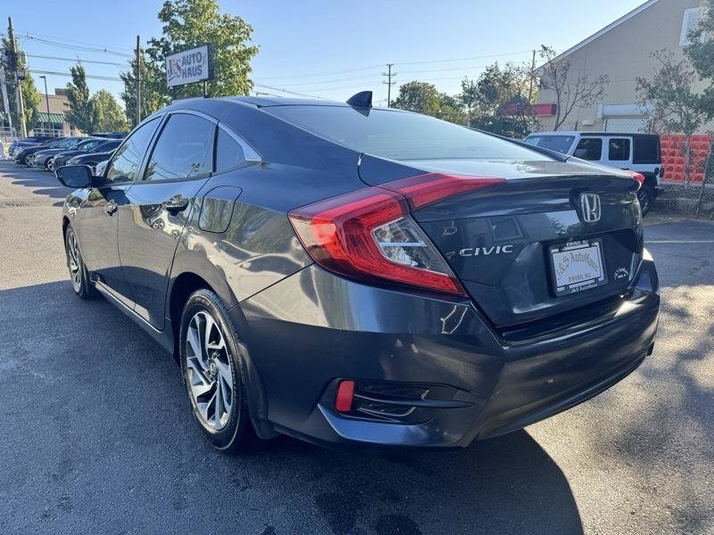 Used 2018 Honda Civic EX image 4