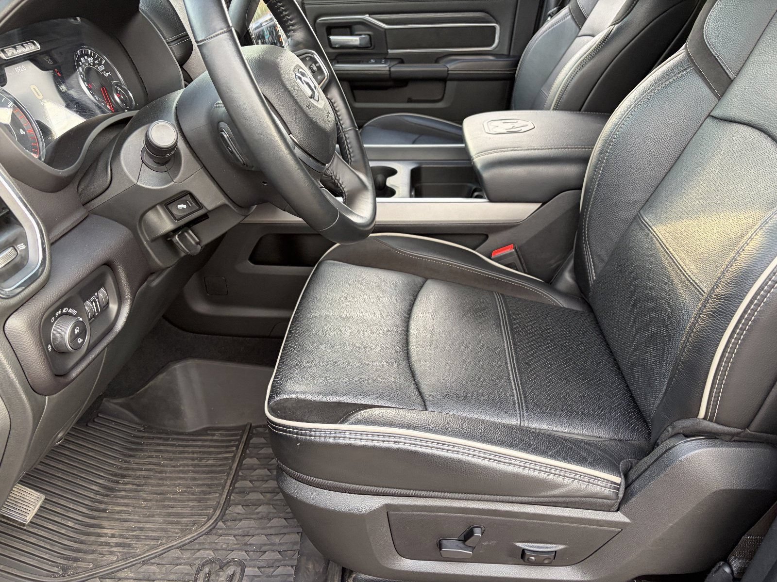 Used 2023 RAM 2500 Laramie AWD/4WD image 19