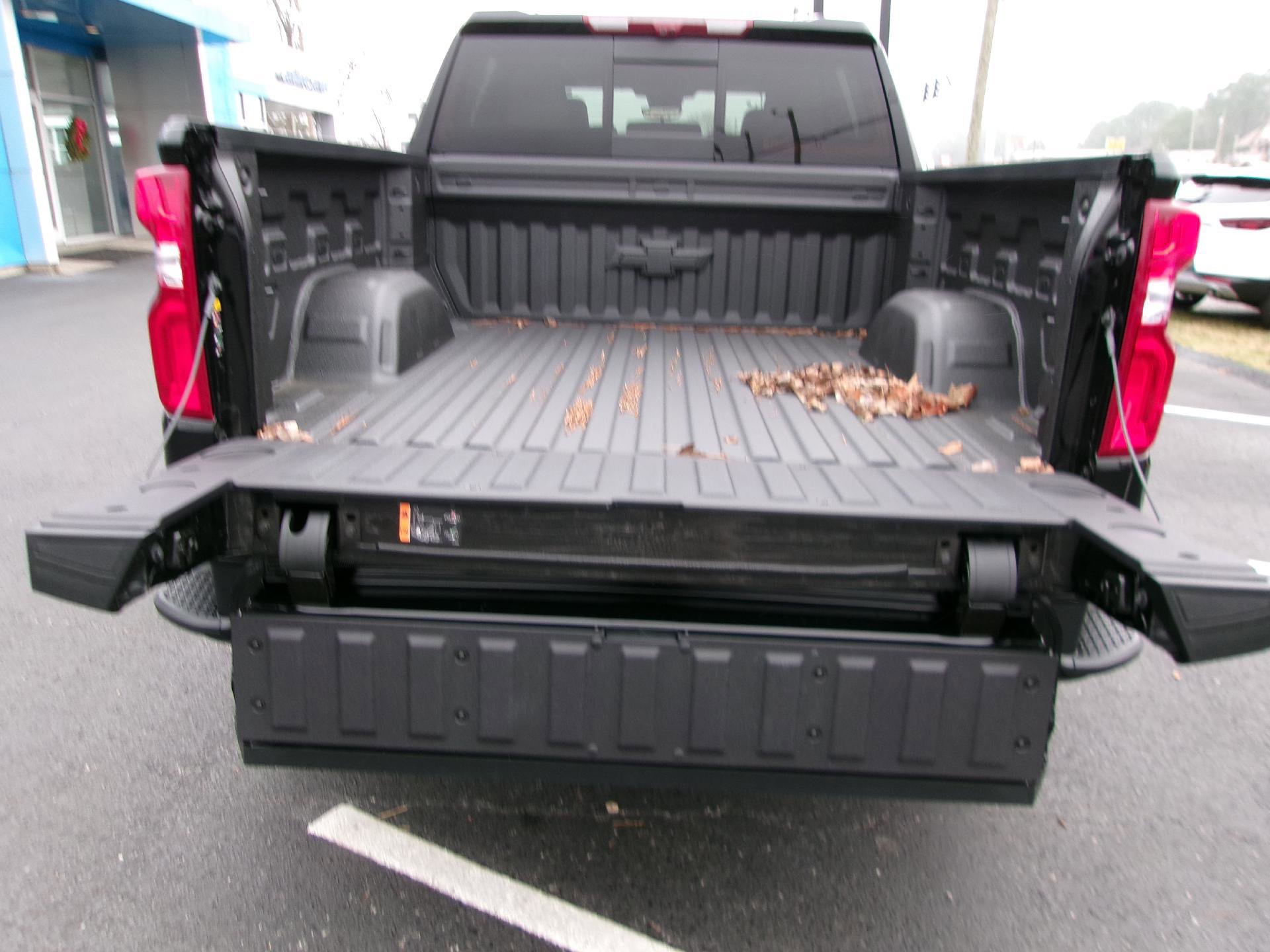 New 2026 Chevrolet Silverado 1500 ZR2 image 6