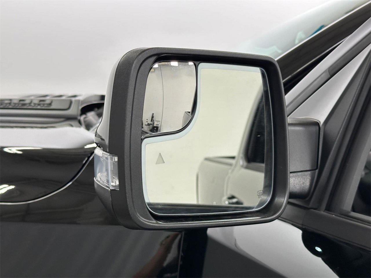 New 2026 RAM 1500 Laramie w/ Night Edition image 17