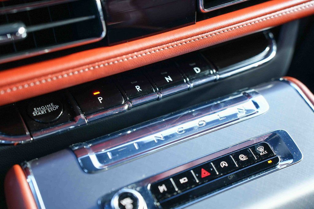 Used 2025 Lincoln Aviator Reserve w/ Jet Appearance Package image 43