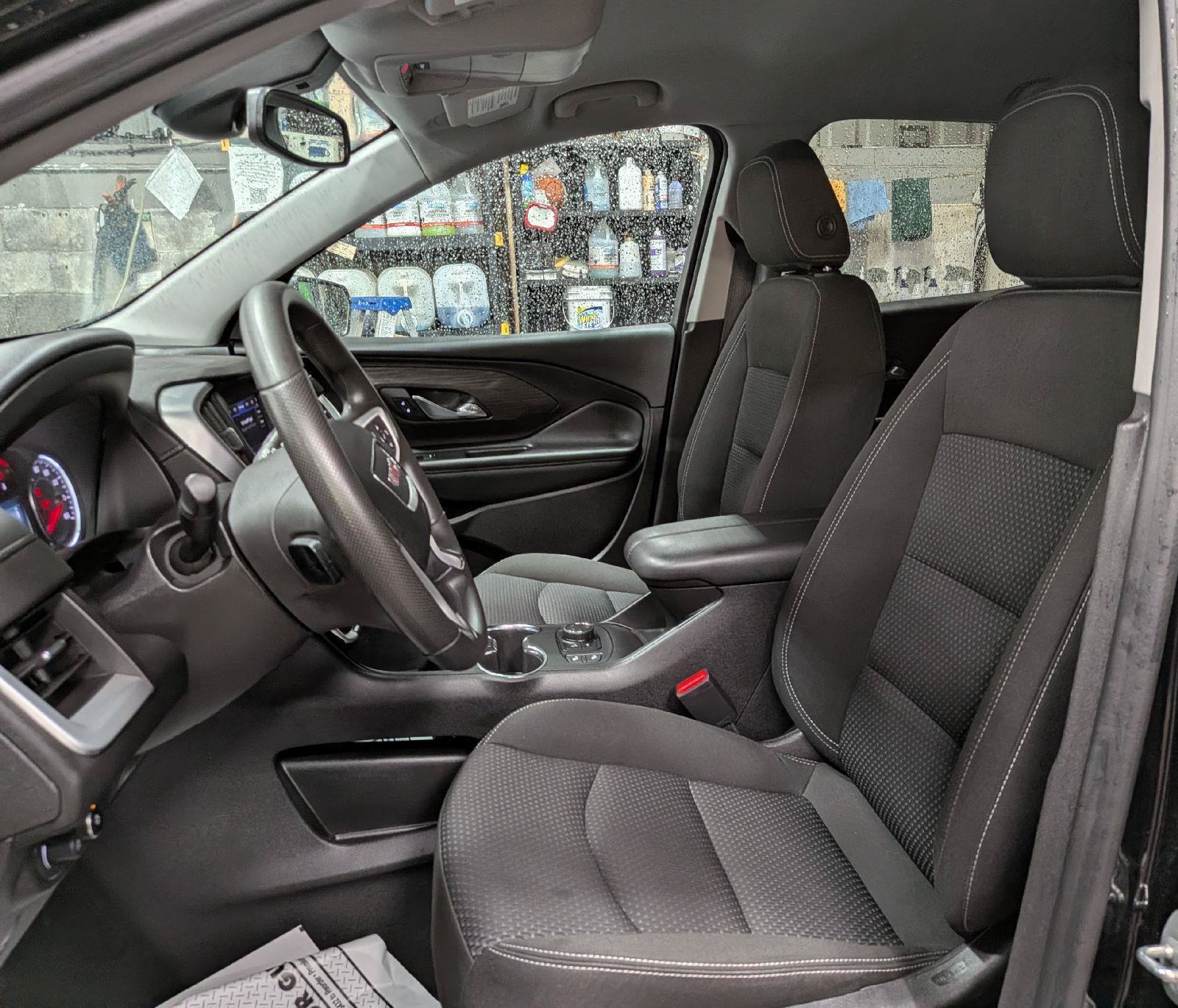 Used 2024 GMC Terrain SLE w/ Driver Convenience Package AWD/4WD image 11
