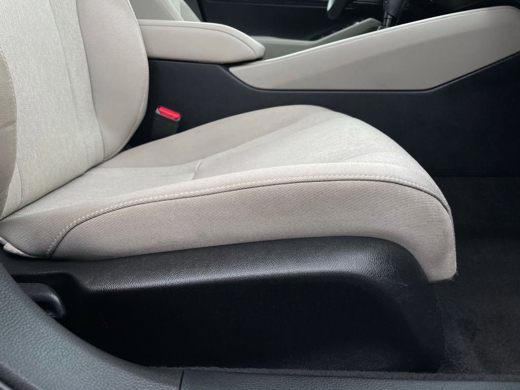 Used 2025 Honda Accord SE image 30