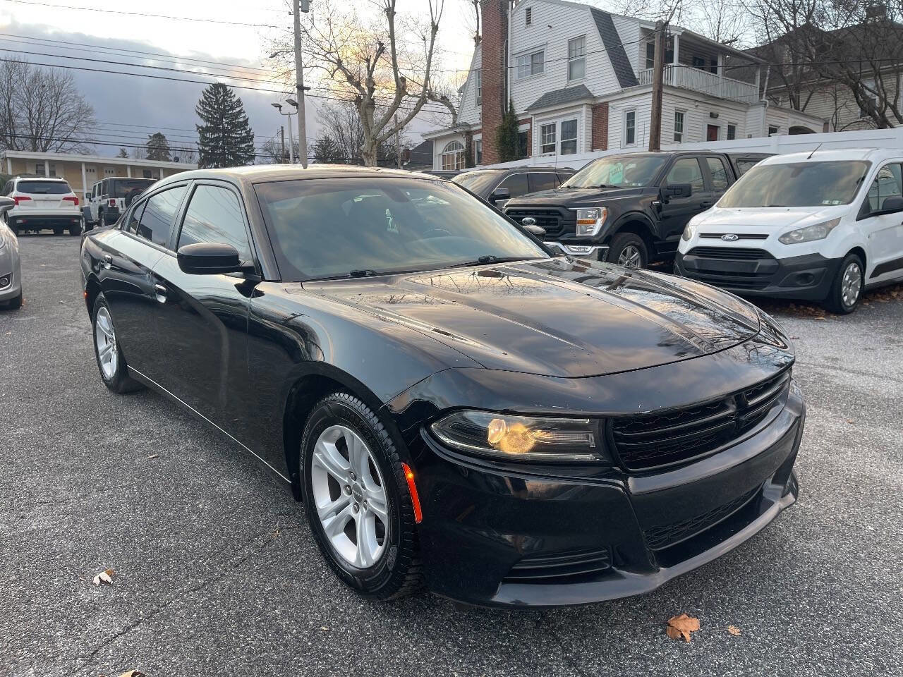Used 2018 Dodge Charger SXT image 8